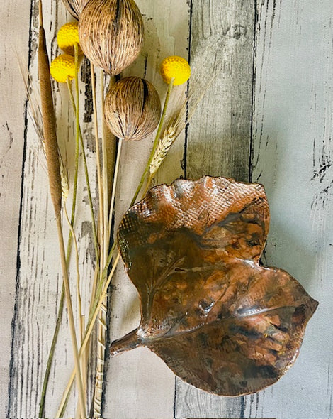 Shalan Dere Title: Fall Leaf Bowl