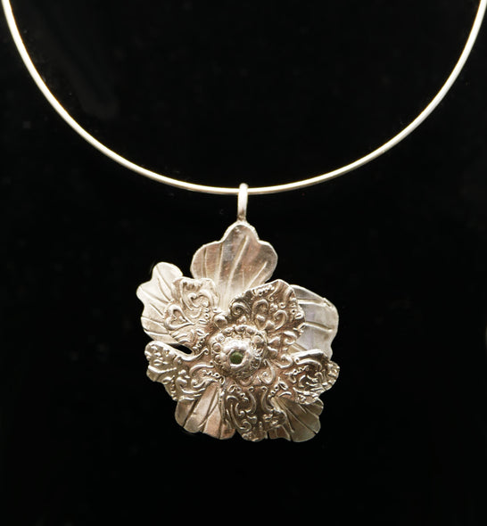 Sherry Siewert: Kinetic Pendant